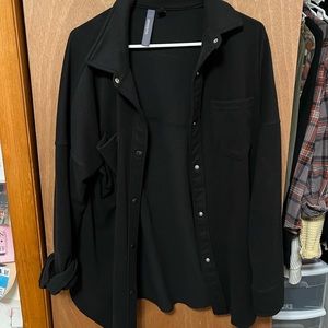 Black collared snap long sleeve